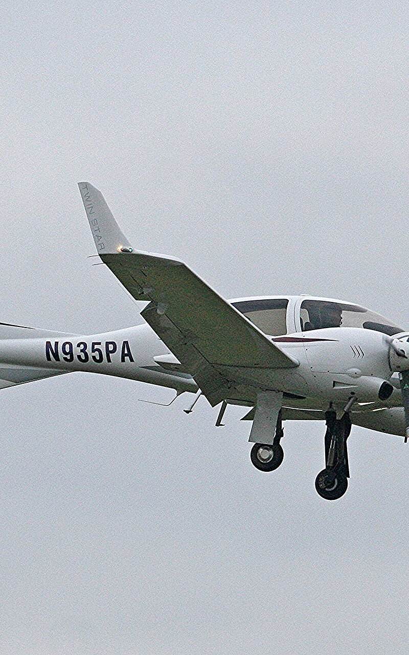 N935PA - Diamond