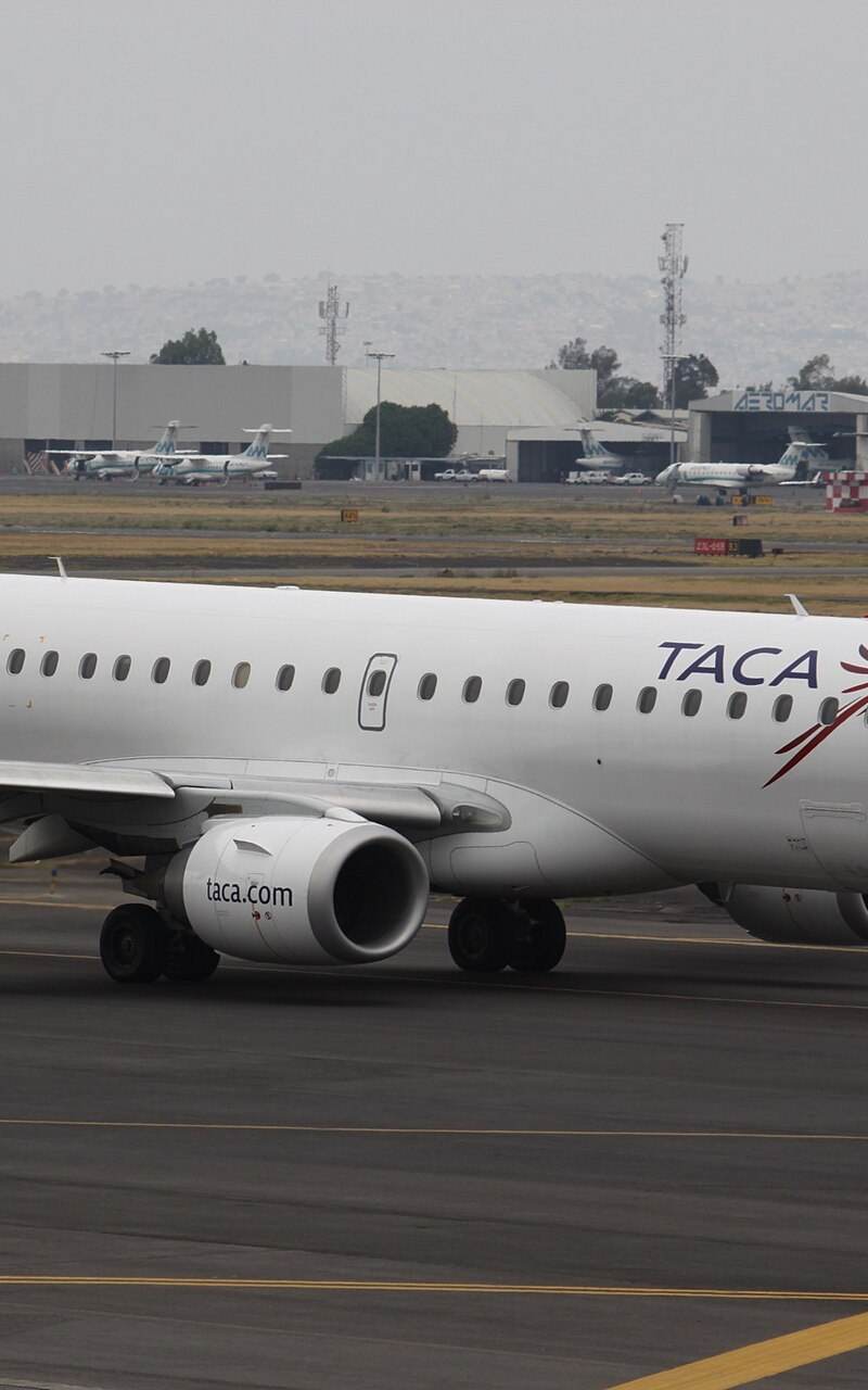 N935TA - Embraer