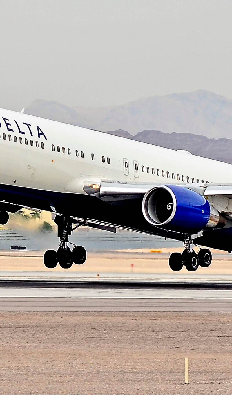 N130DL - Boeing