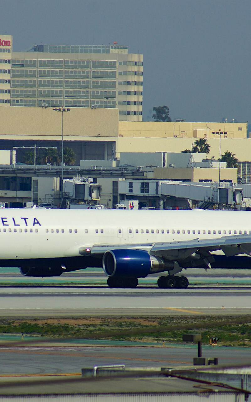 N130DL - Boeing