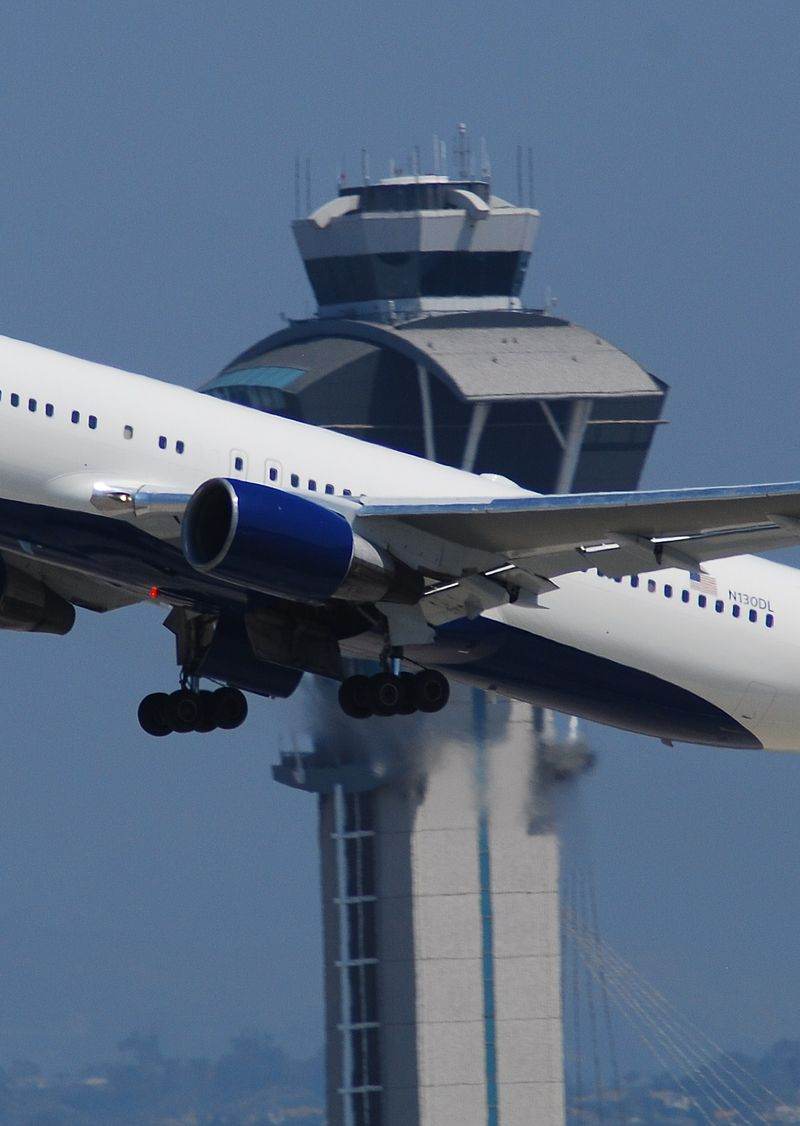 N130DL - Boeing