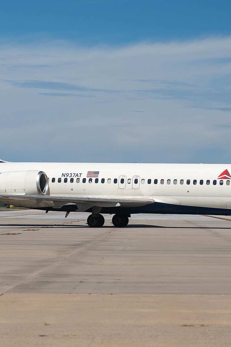 N937AT - Aircraft