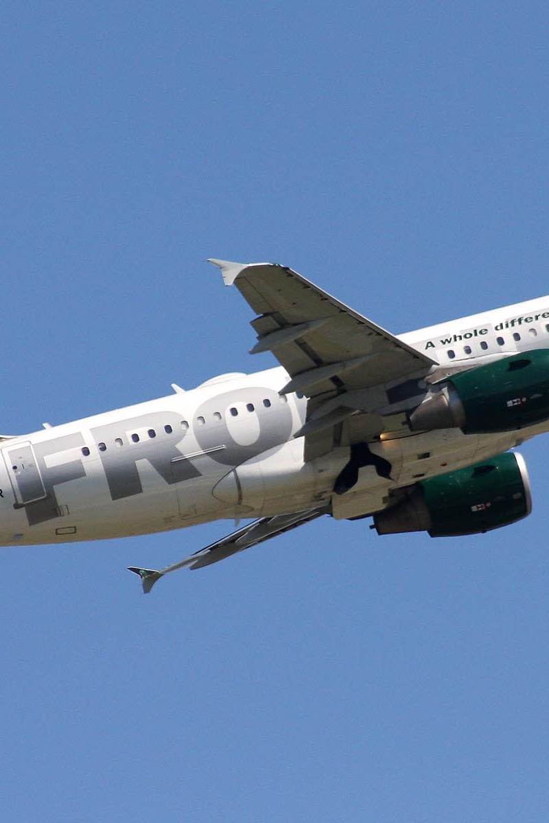 N937FR - Twin-engine aircraft
