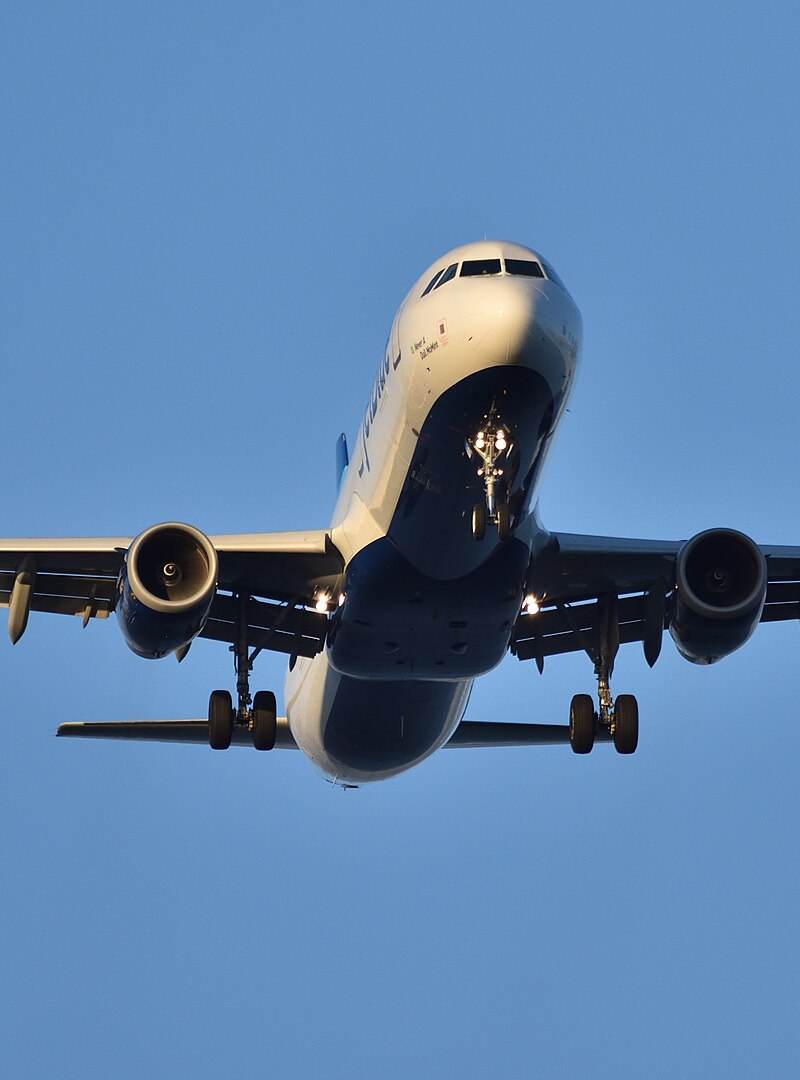 N937JB - Twin-engine aircraft