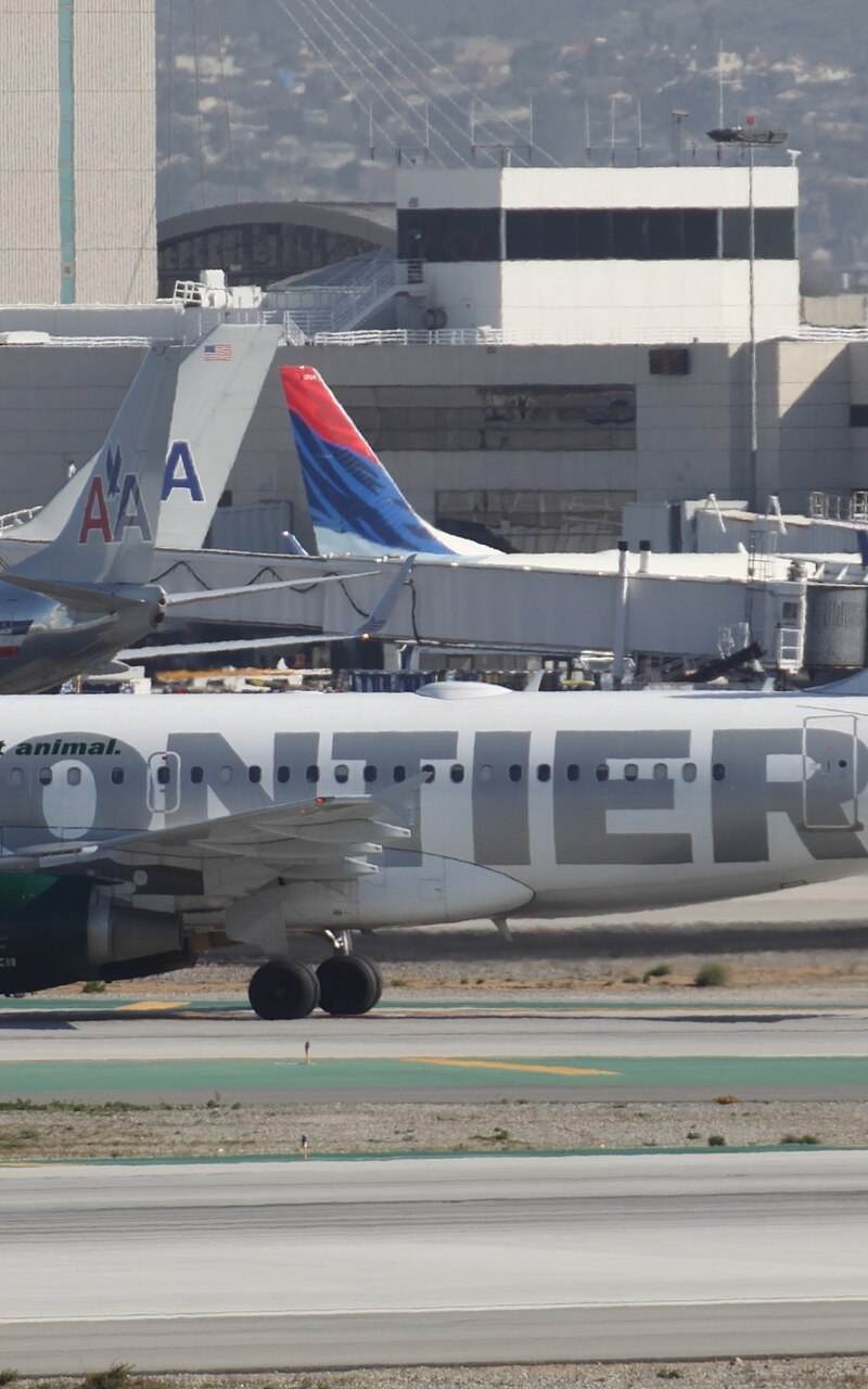 N938FR - Twin-engine aircraft