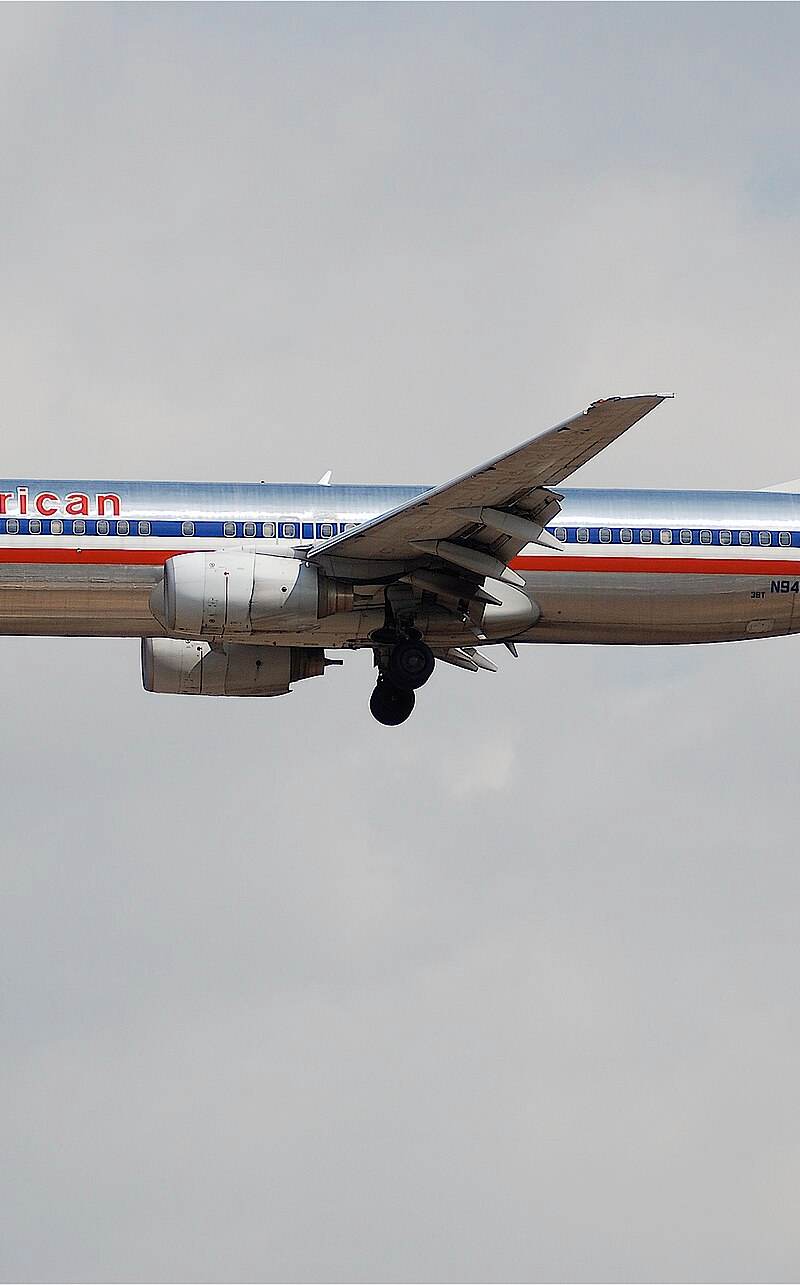 N940AN - Twin-engine aircraft