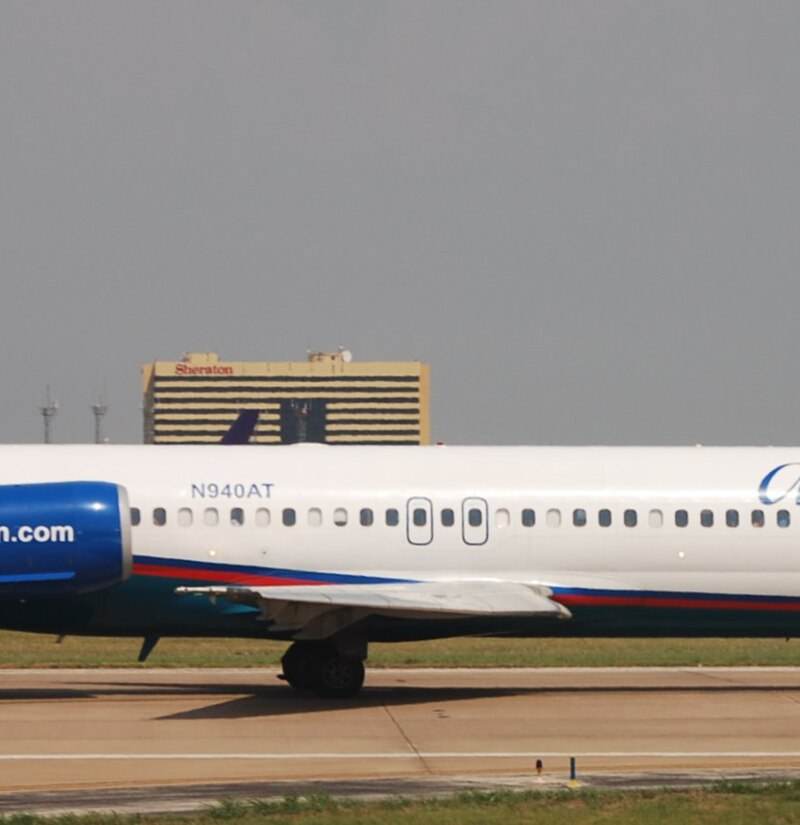 N940AT - Boeing