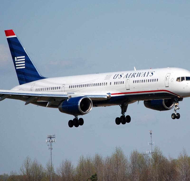 N940UW - Twin-engine aircraft