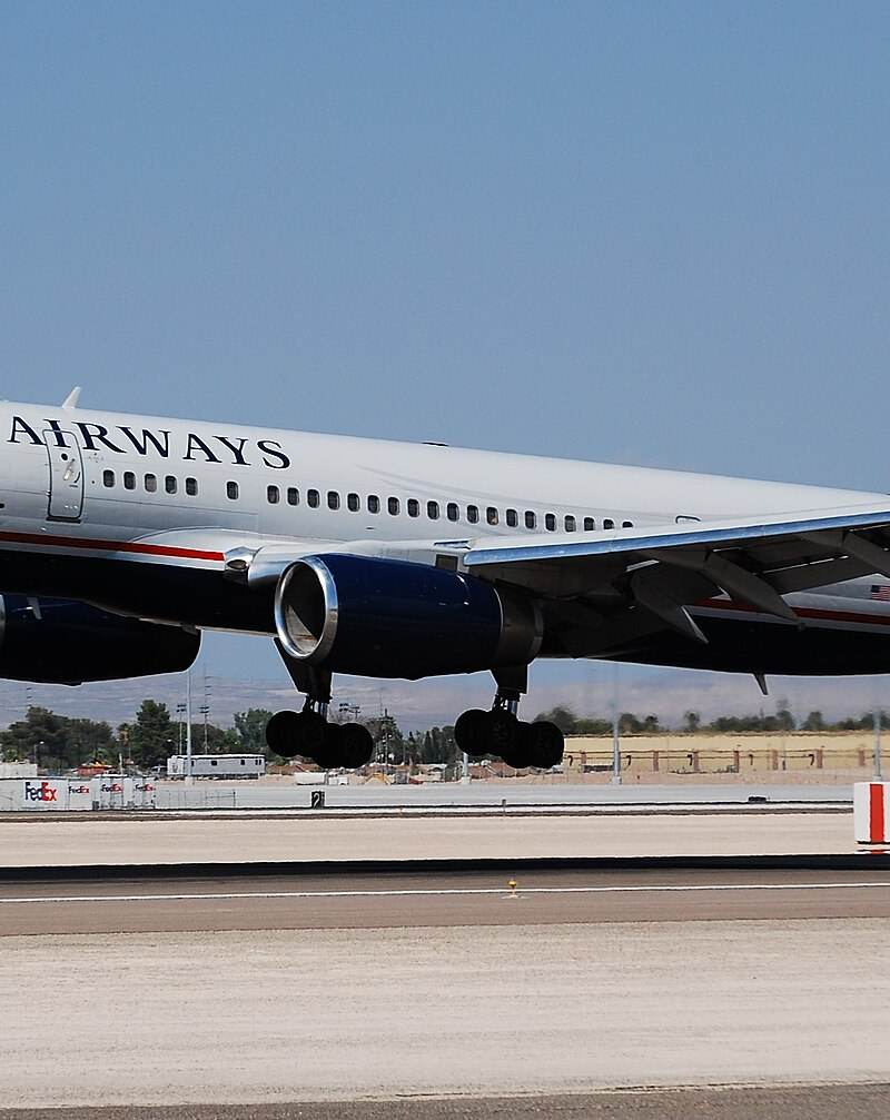 N940UW - Twin-engine aircraft