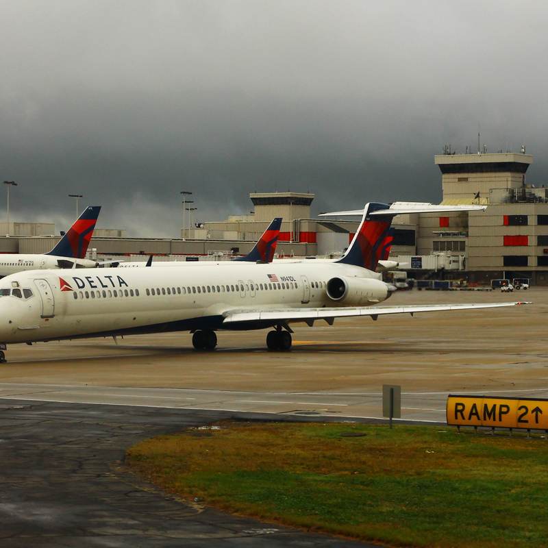 N941DL - Douglas