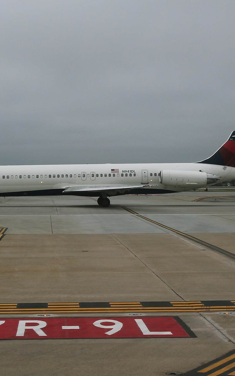 N941DL - Douglas