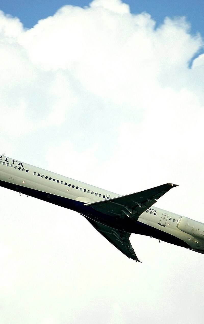 N941DL - Douglas