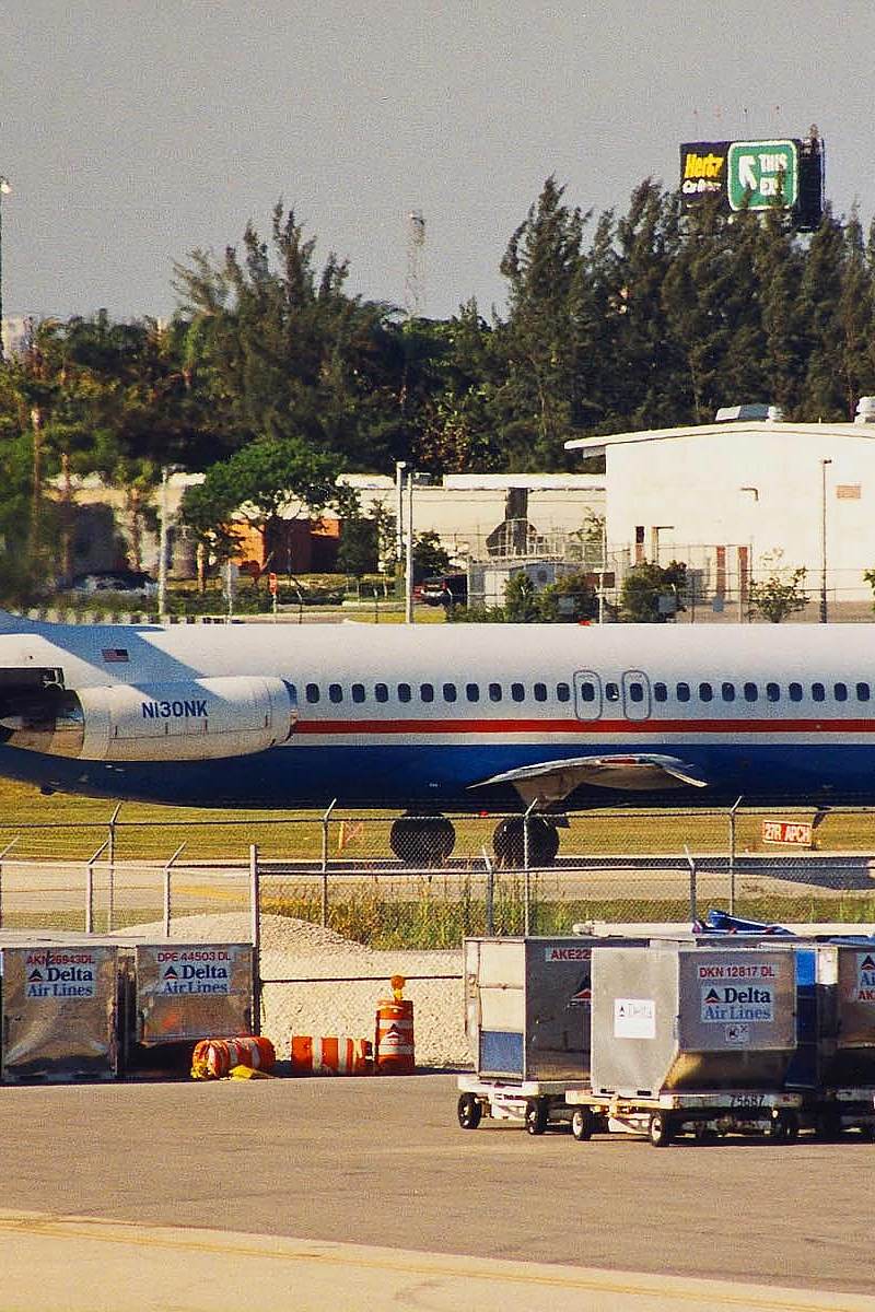 N130NK - Aircraft
