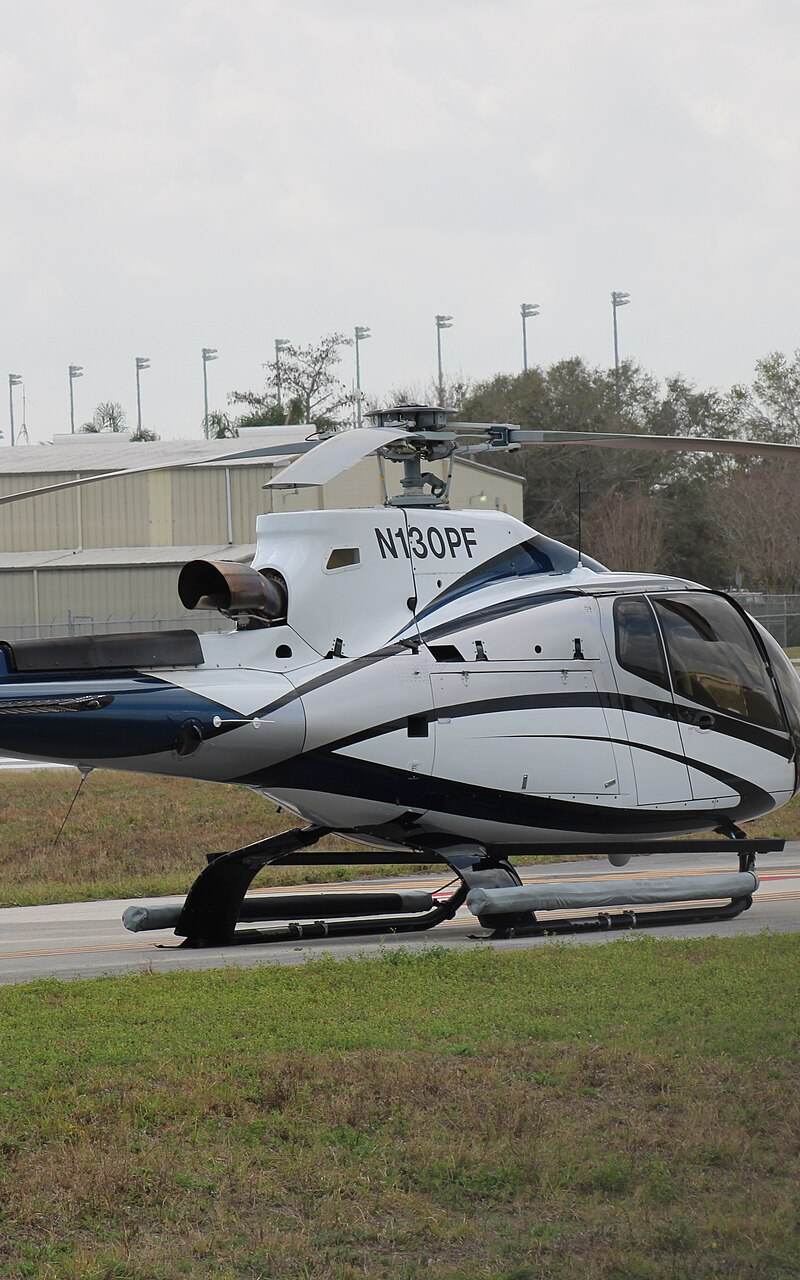 N130PF - Helicopter
