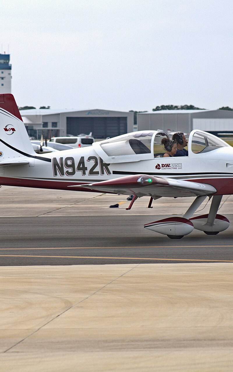 N942R - Single-engine aircraft
