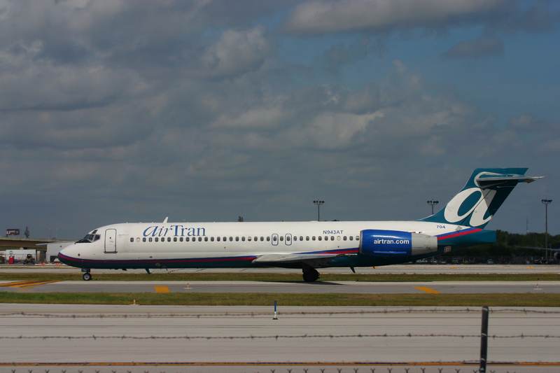 N943AT - Boeing