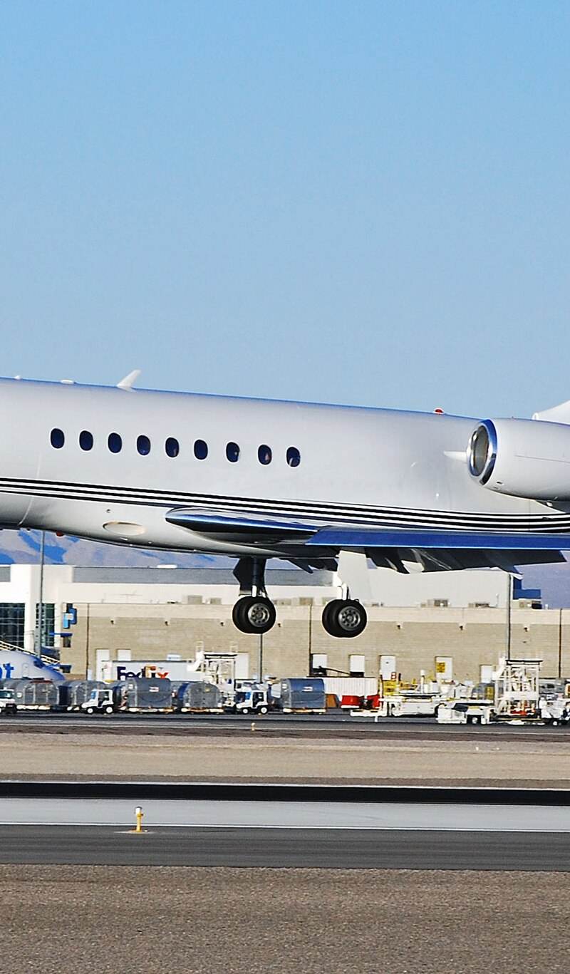 N943JB - Business jet