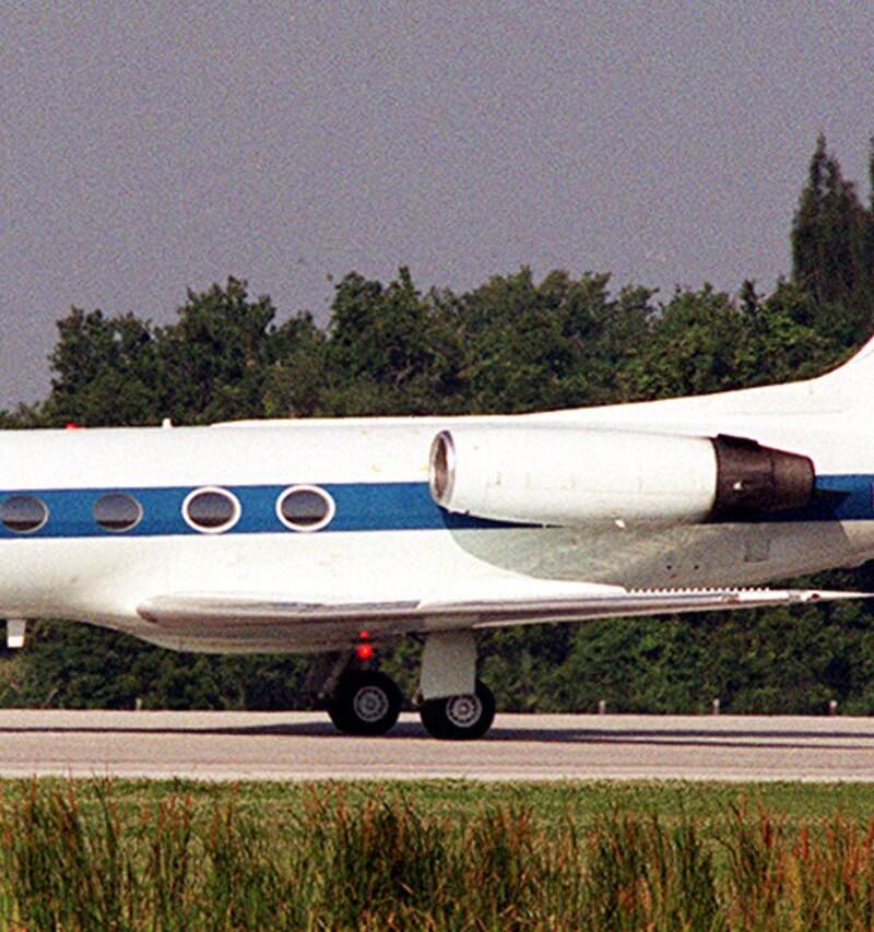 N944NA - Business jet