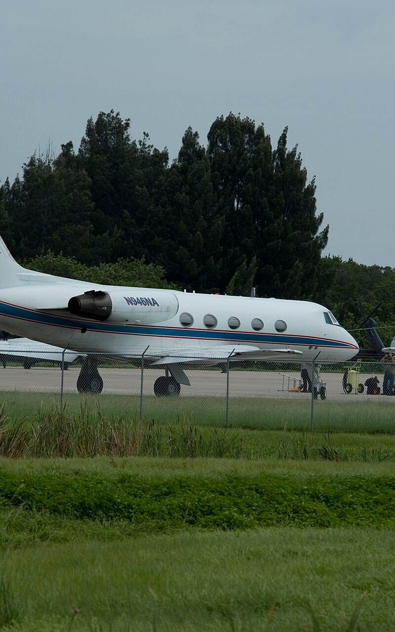 N944NA - Business jet