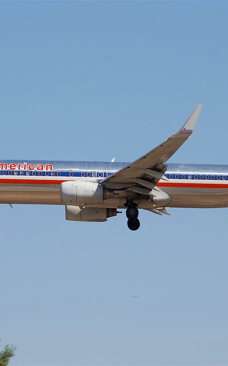 N945AN - Twin-engine aircraft