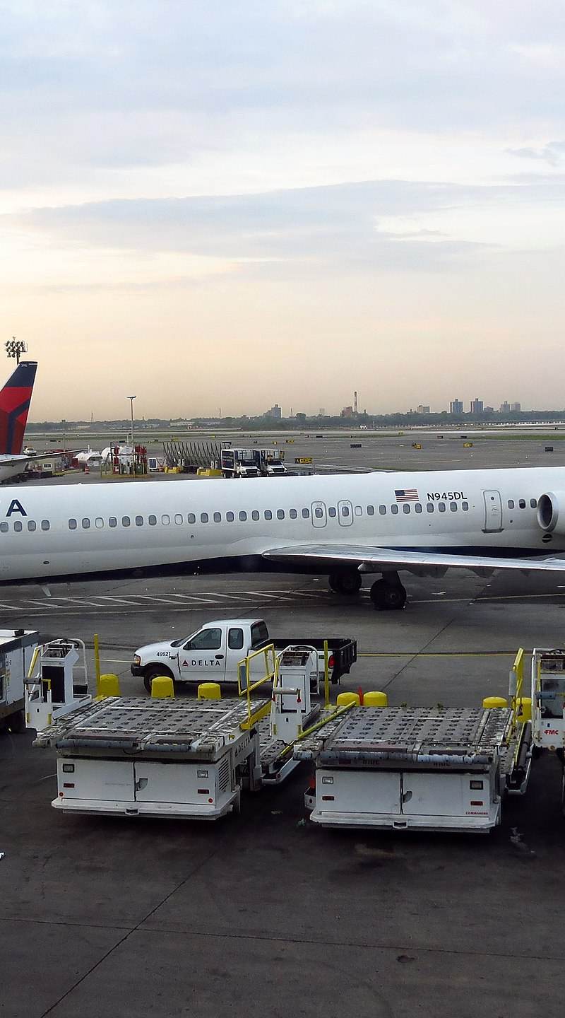 N945DL - Aircraft