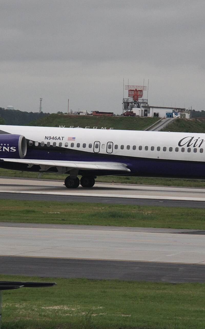N946AT - Boeing