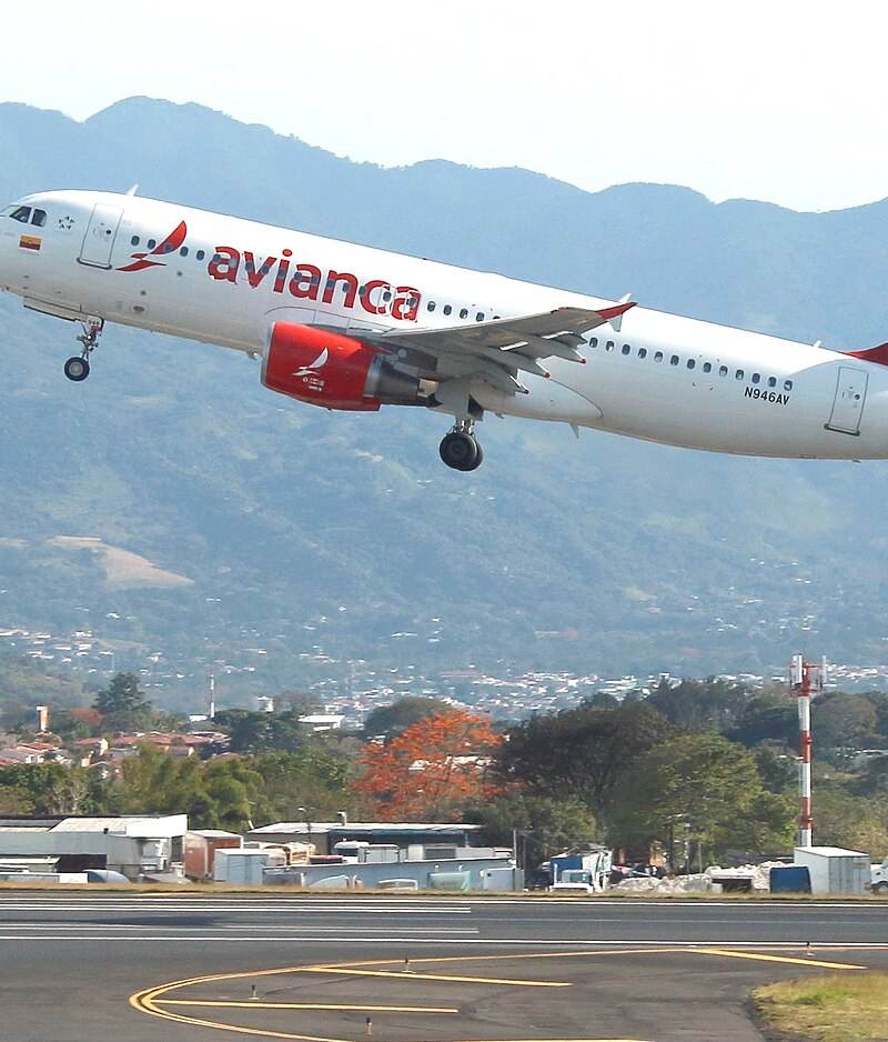N946AV - Airbus