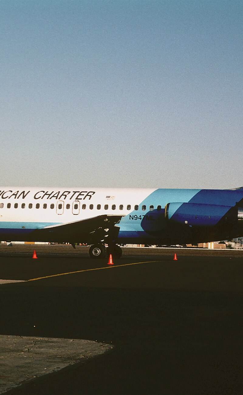 N947ML - Twin-engine aircraft