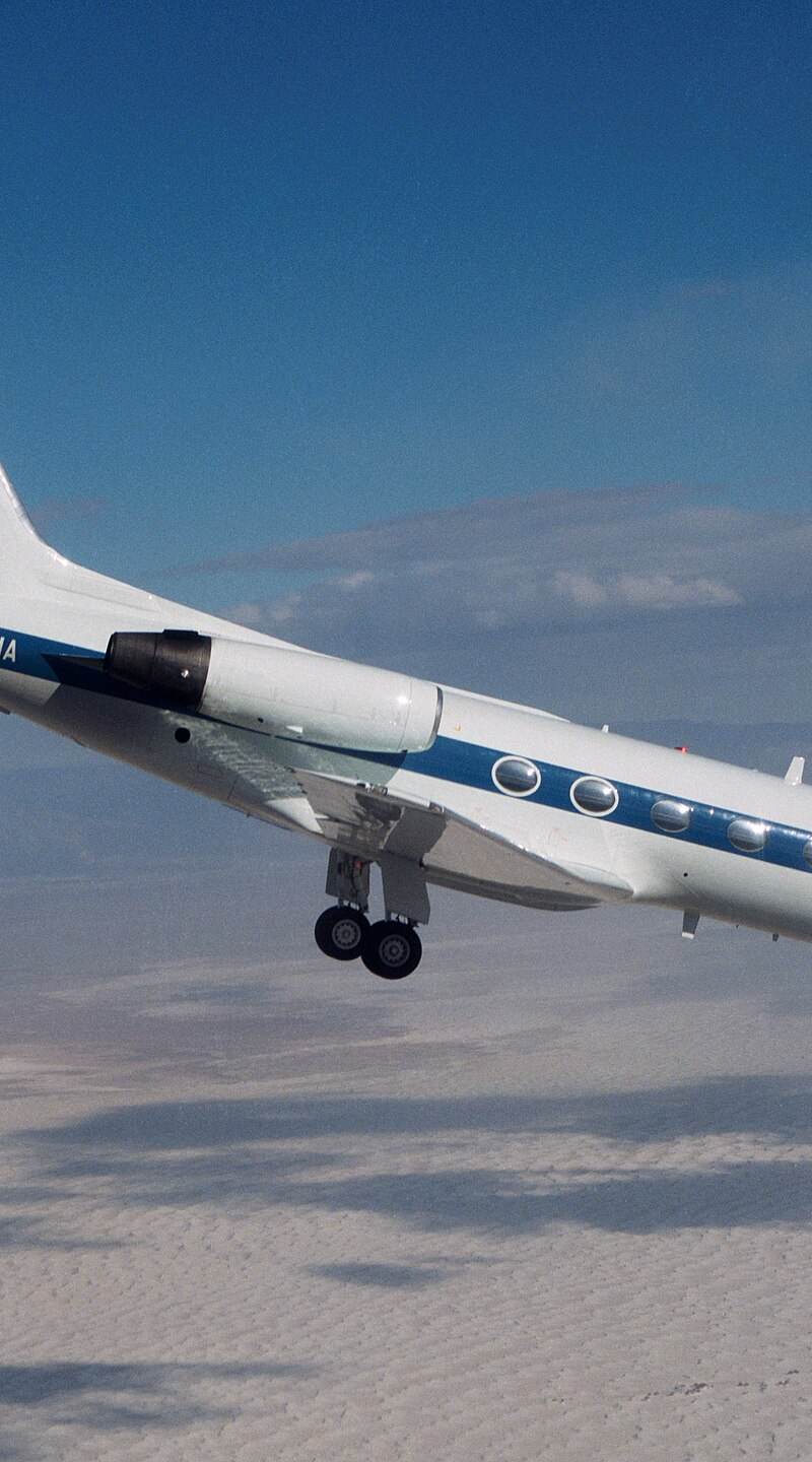 N947NA - Business jet