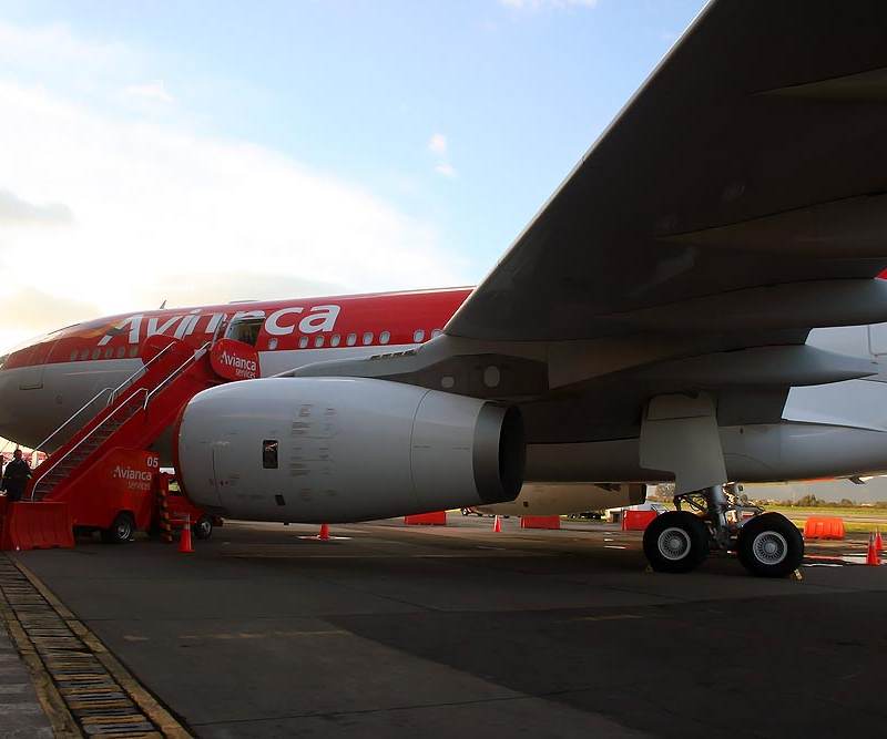 N948AC - Twin-engine aircraft