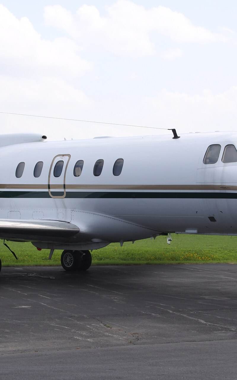 N949EB - Business jet