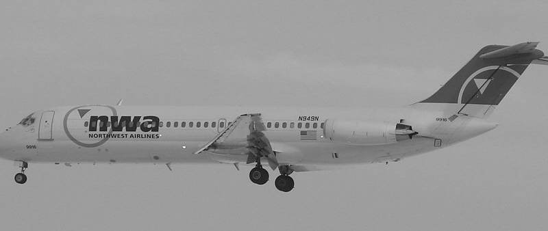 N949N - Douglas