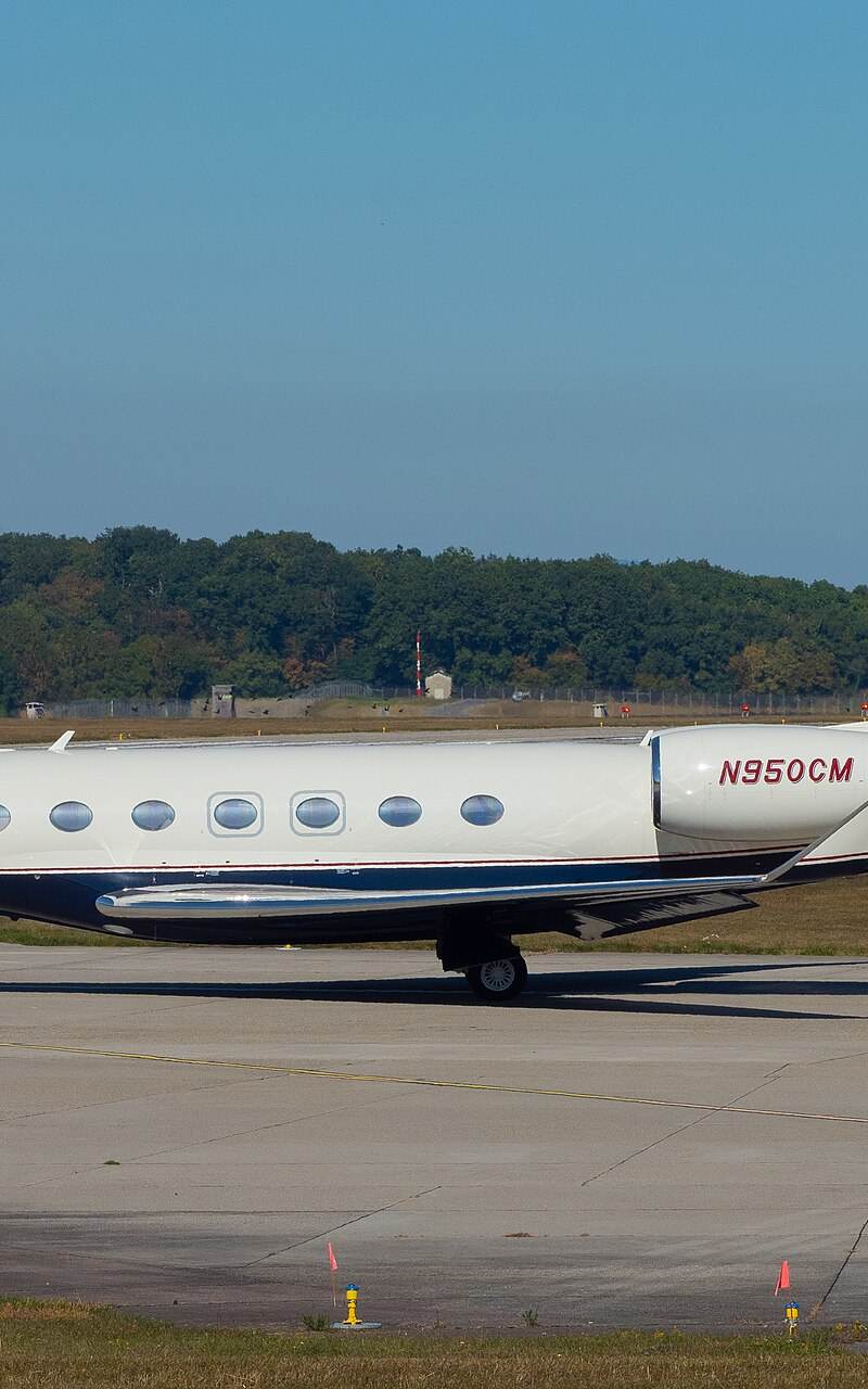 N950CM - Business jet