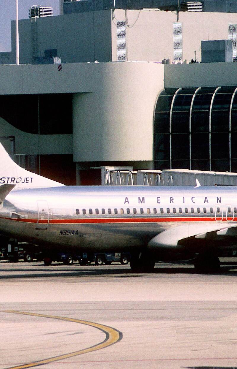 N951AA - Boeing