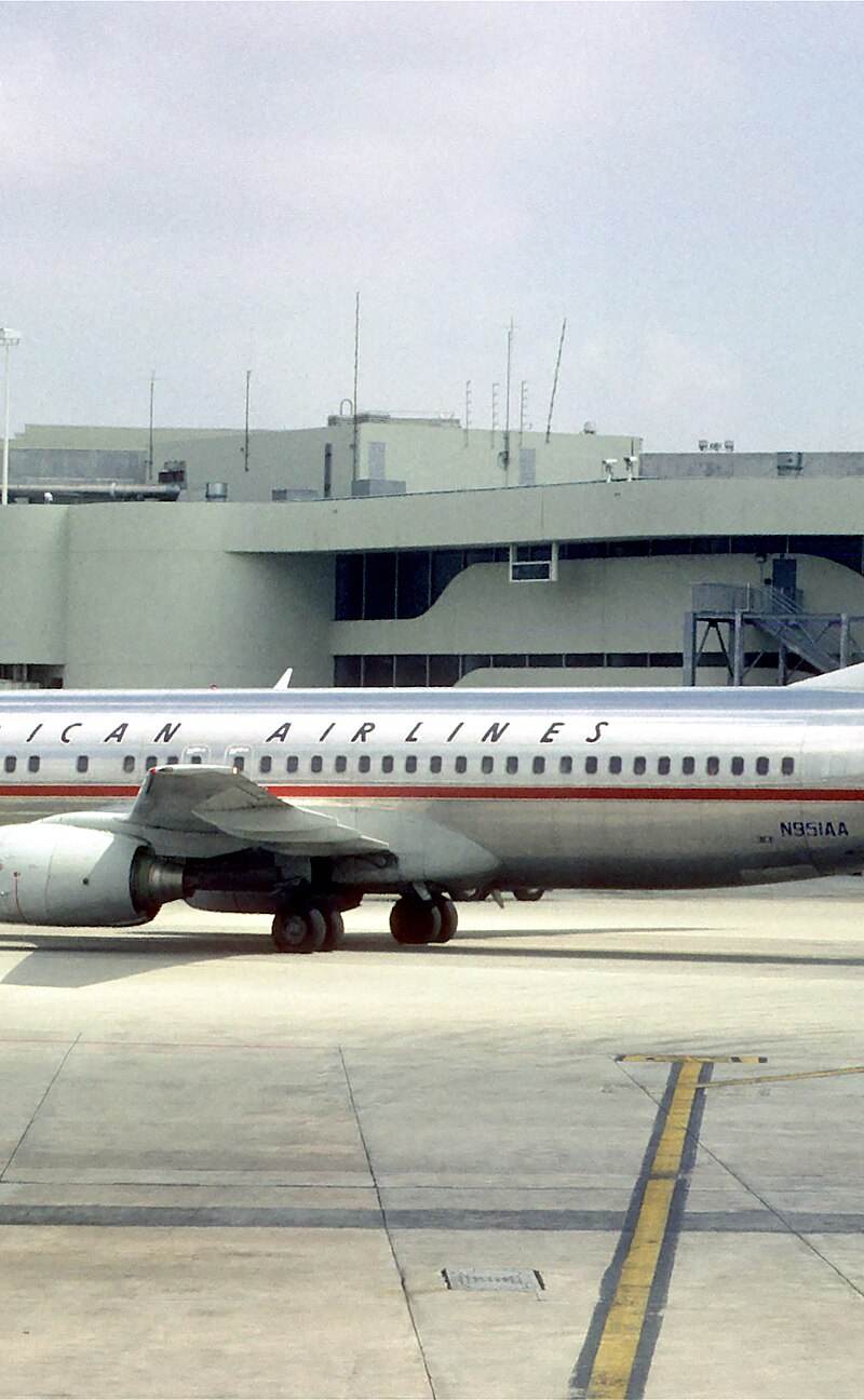 N951AA - Aircraft