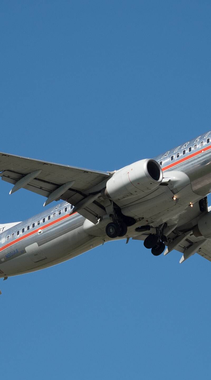 N951AA - Twin-engine aircraft