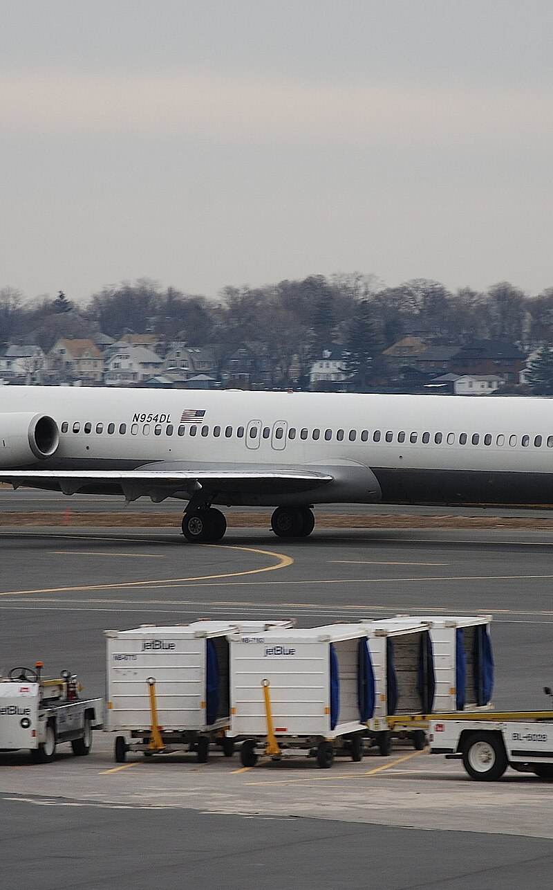 N954DL - Twin-engine aircraft