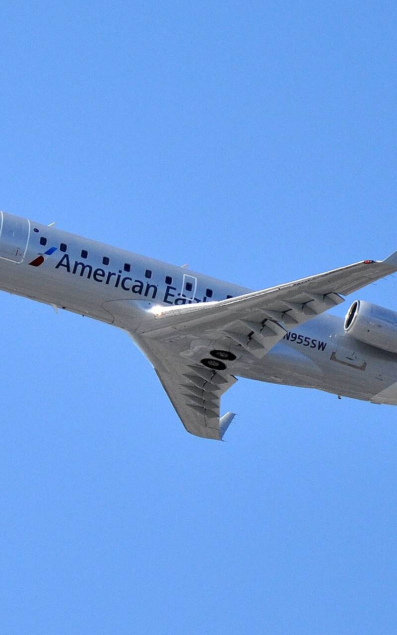 N955SW - Twin-engine aircraft