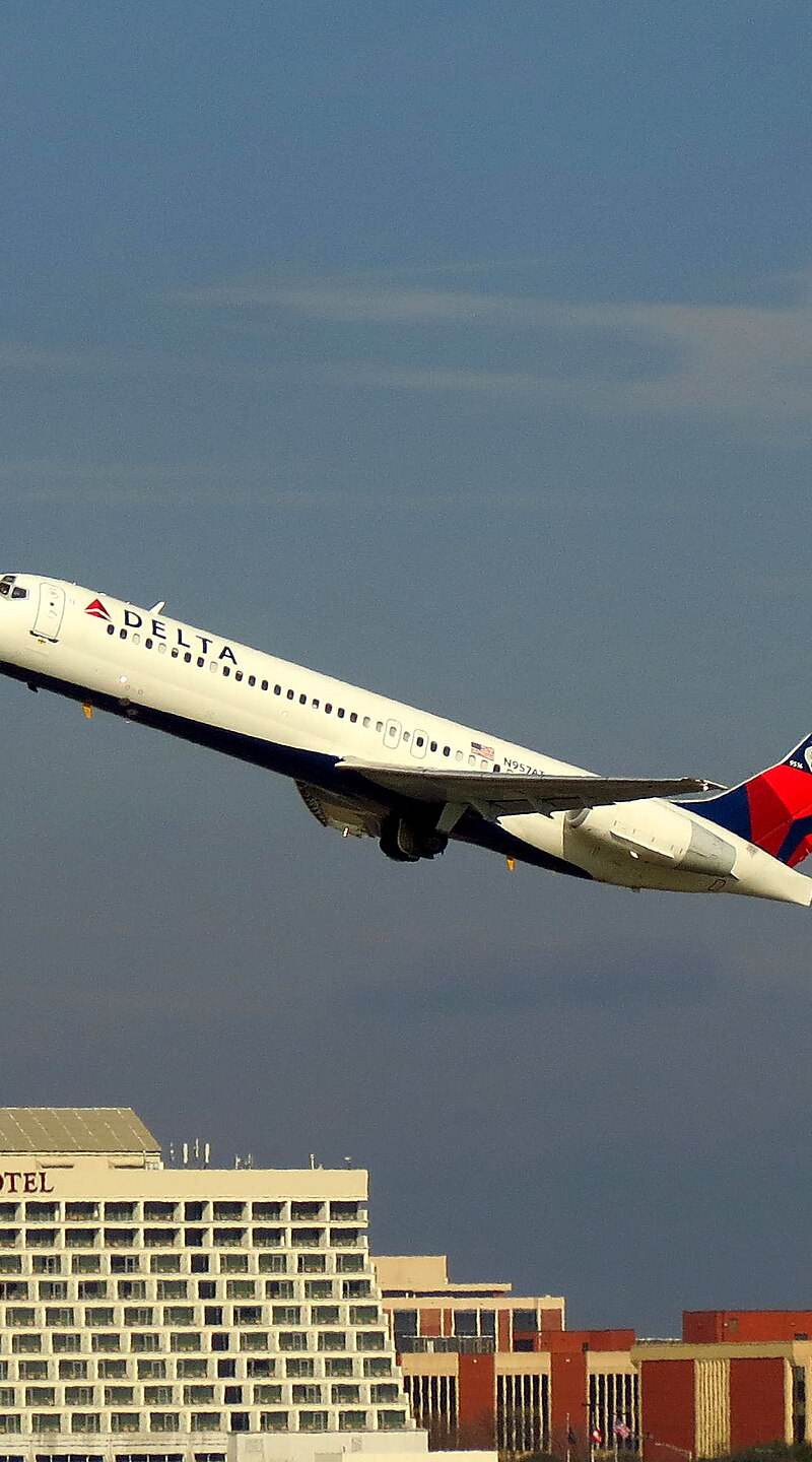 N957AT - Aircraft