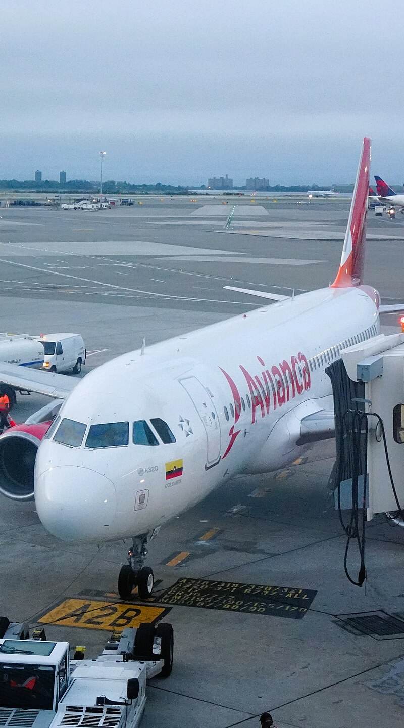 N957AV - Airbus