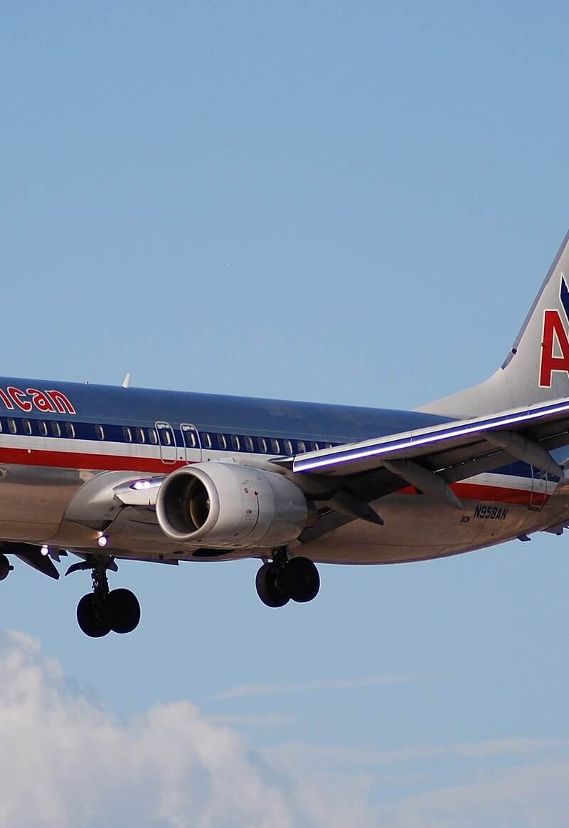 N958AN - Twin-engine aircraft