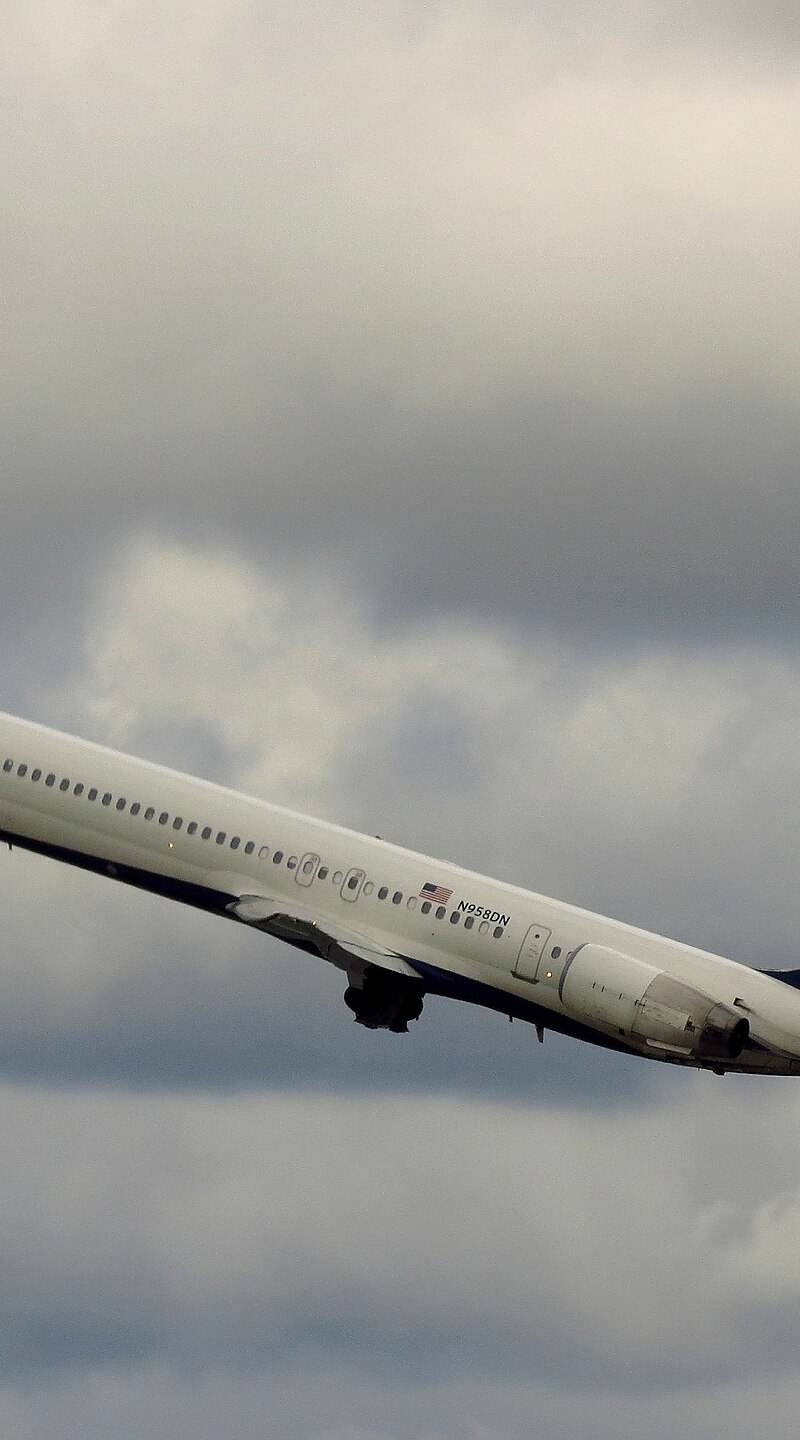 N958DN - Douglas