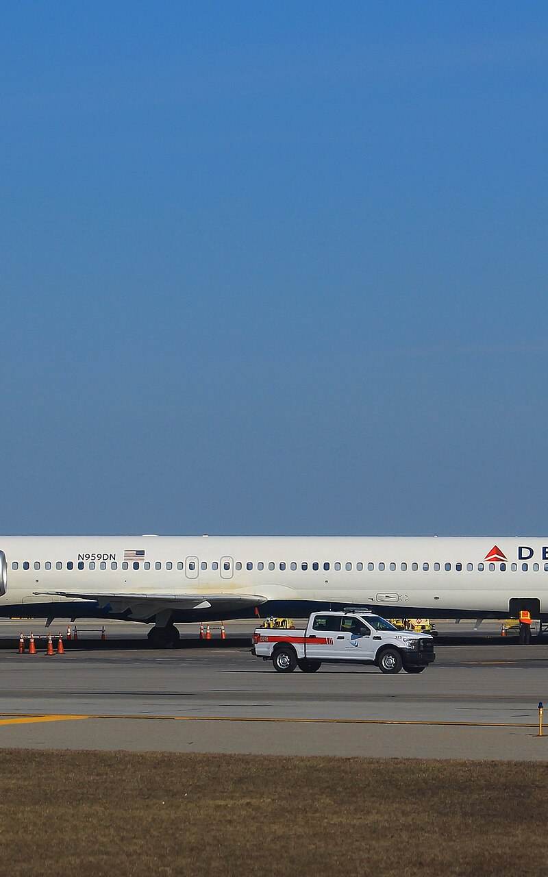 N959DN - Douglas