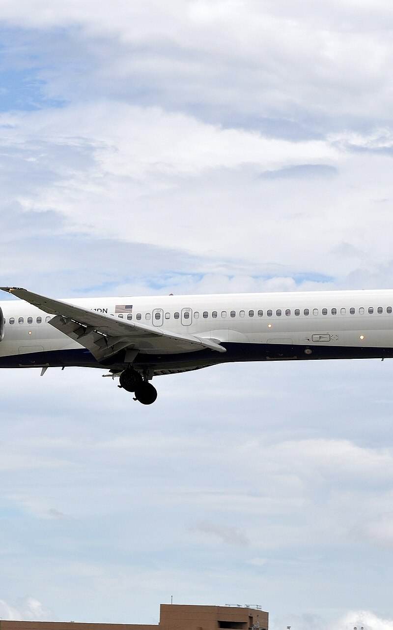 N961DN - Twin-engine aircraft