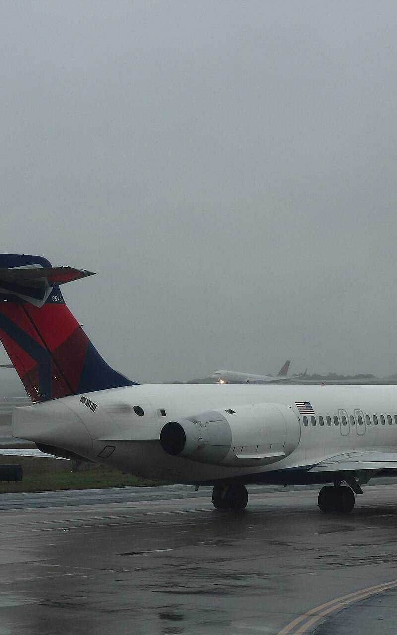 N964AT - Twin-engine aircraft
