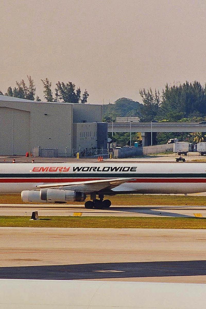 N964R - Douglas
