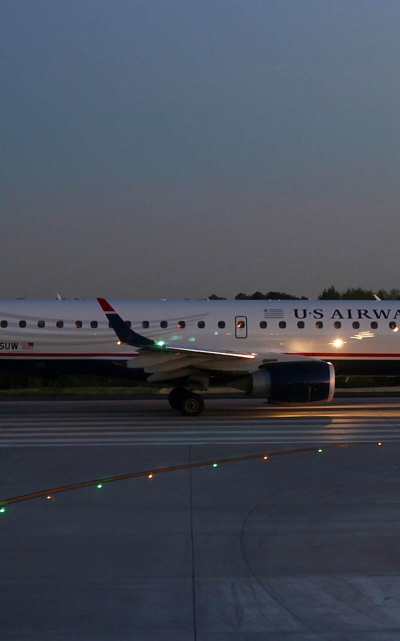 N965UW - Embraer