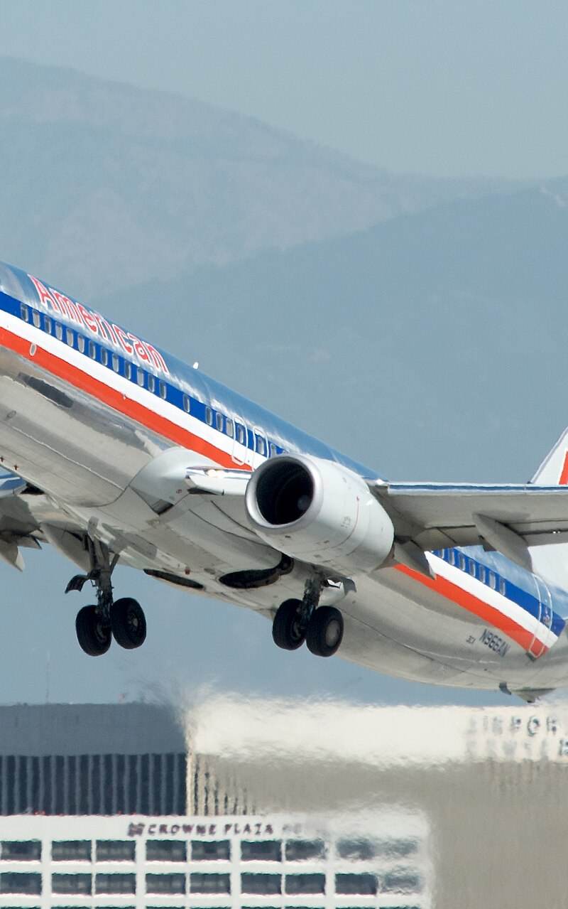 N966AN - Twin-engine aircraft