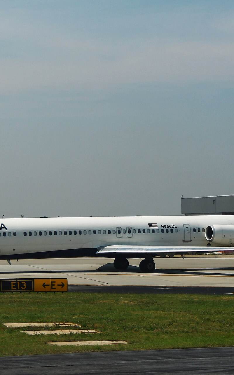 N966DL - Aircraft
