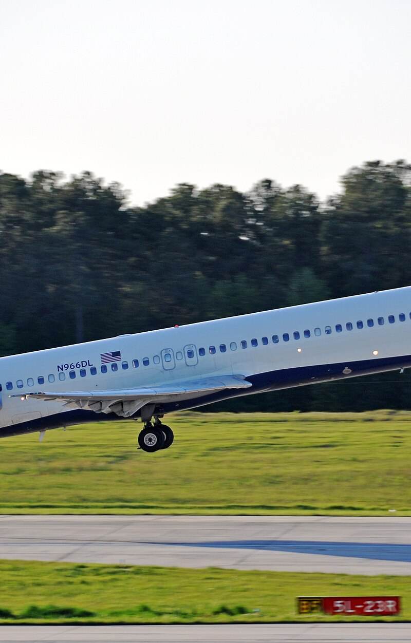 N966DL - Aircraft